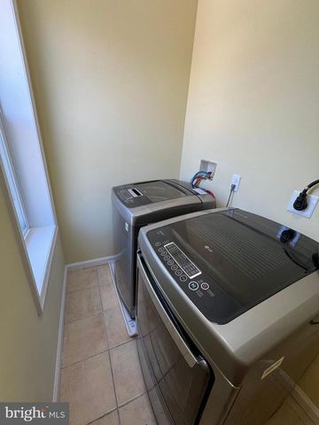 1725 DRUID HILL AVE, Baltimore, MD 21217
