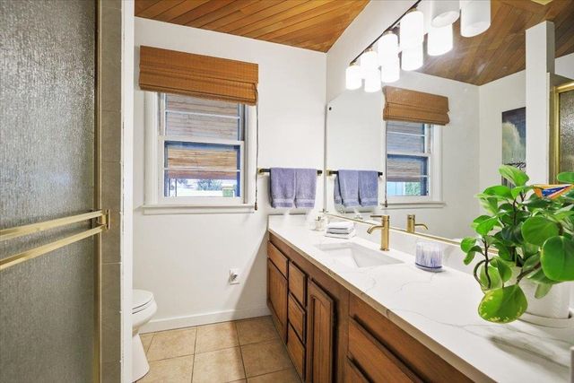 10818 E Nixon Ave, Spokane, WA 99206