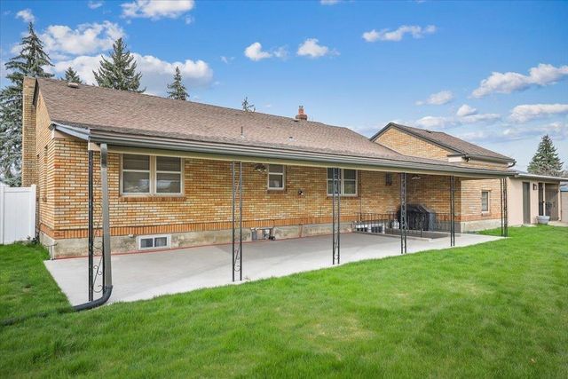 10818 E Nixon Ave, Spokane, WA 99206