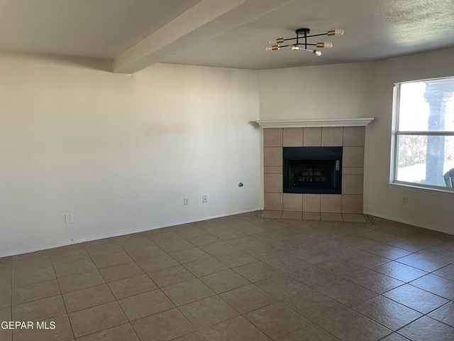 841 DAKOTA RIVER Avenue, El Paso, TX 79932