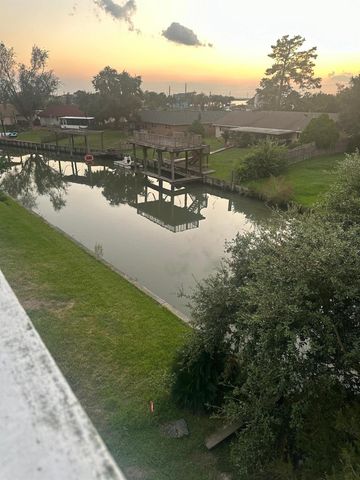 205 Rue Orleans Street, Baytown, TX 77520