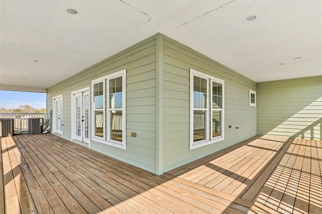 205 Rue Orleans Street, Baytown, TX 77520