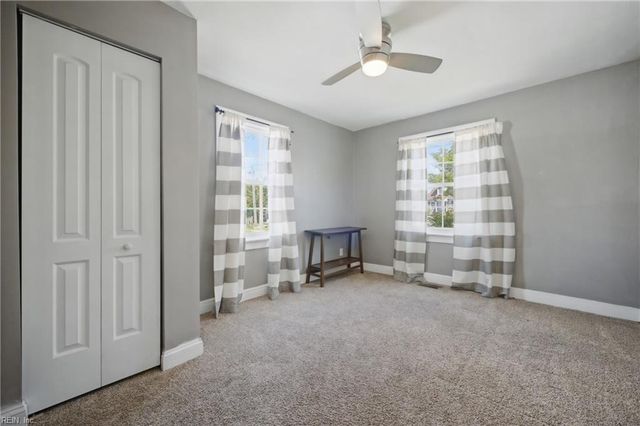 10 E Southampton AVE, Hampton, VA 23669