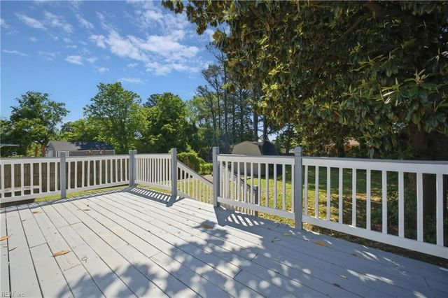 10 E Southampton AVE, Hampton, VA 23669