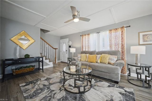 10 E Southampton AVE, Hampton, VA 23669