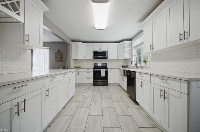 10 E Southampton AVE, Hampton, VA 23669