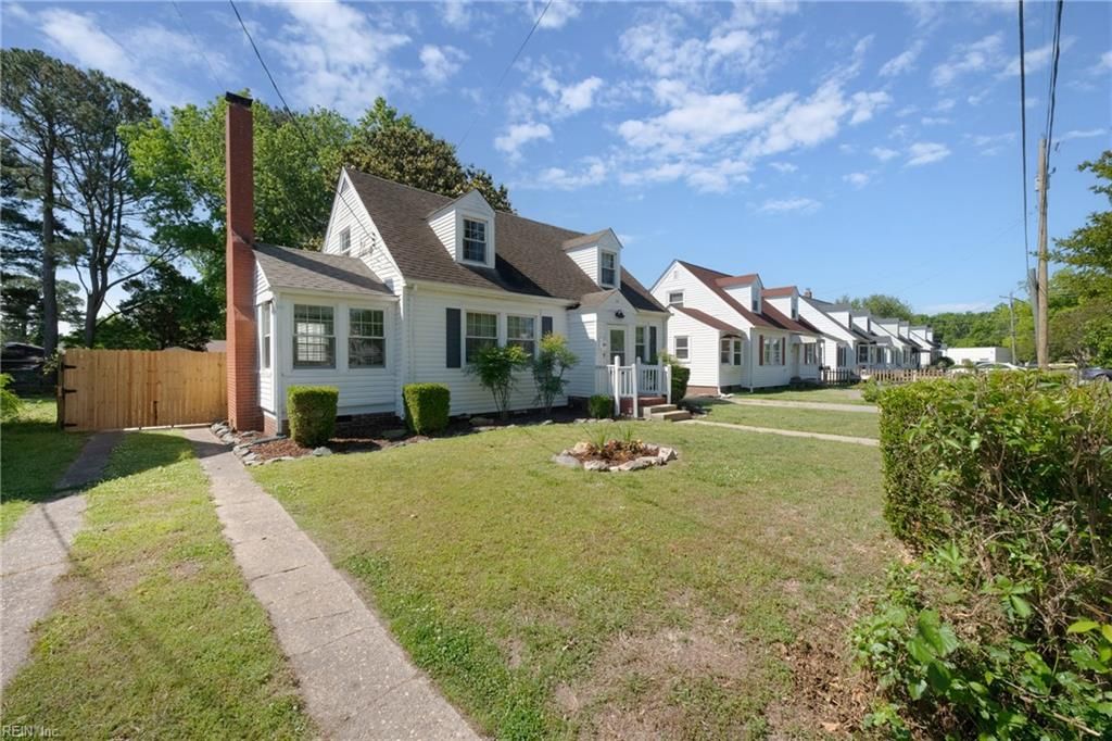 10 E Southampton AVE, Hampton, VA 23669
