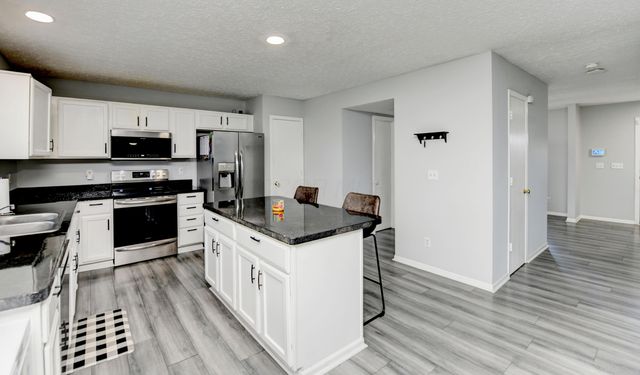 447 Vanderbuilt Street, Pickerington, OH 43147