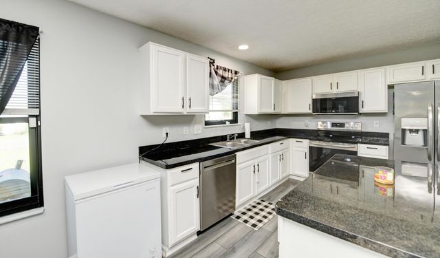 447 Vanderbuilt Street, Pickerington, OH 43147