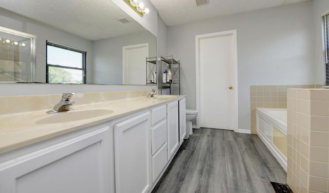 447 Vanderbuilt Street, Pickerington, OH 43147