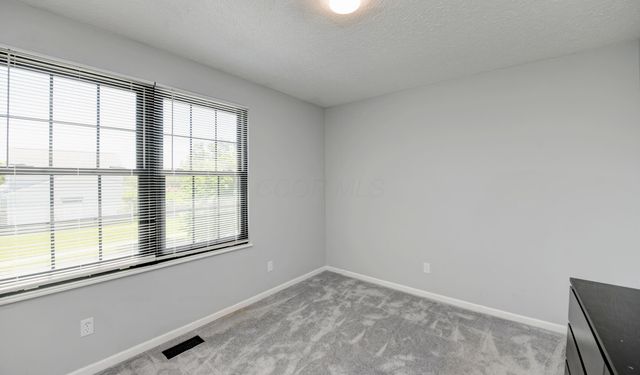 447 Vanderbuilt Street, Pickerington, OH 43147