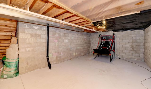 447 Vanderbuilt Street, Pickerington, OH 43147