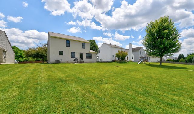 447 Vanderbuilt Street, Pickerington, OH 43147