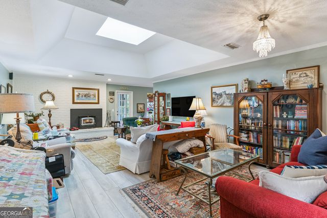 219 Five Pounds Road, St. Simons, GA 31522