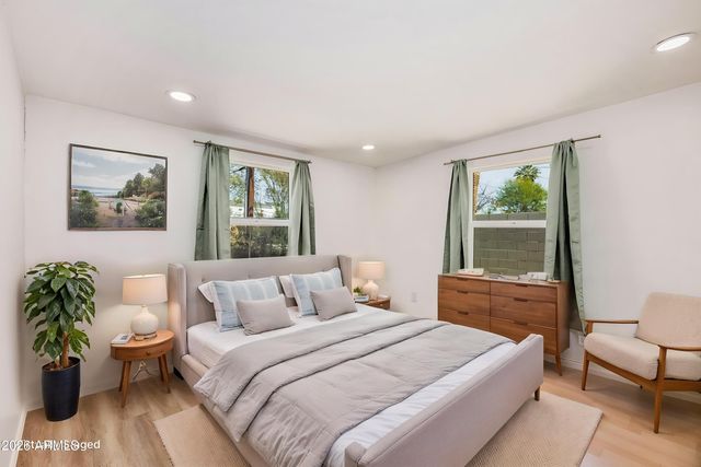 3020 E VIRGINIA Avenue, Phoenix, AZ 85008