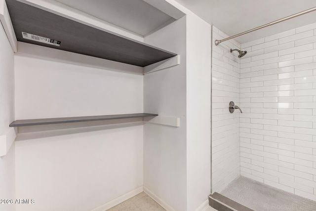 3020 E VIRGINIA Avenue, Phoenix, AZ 85008