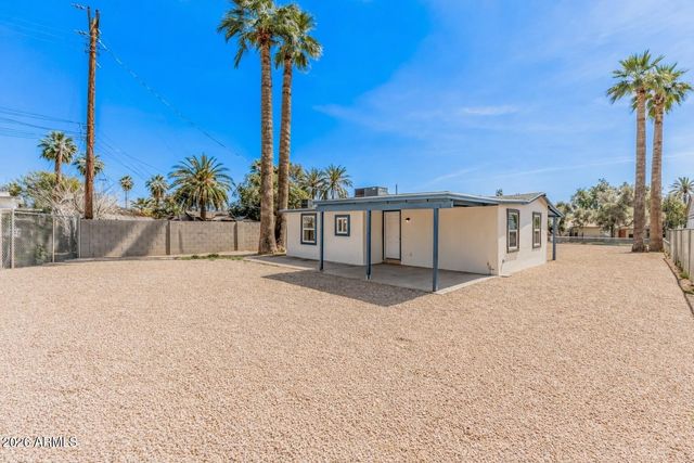 3020 E VIRGINIA Avenue, Phoenix, AZ 85008