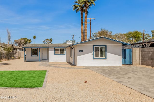 3020 E VIRGINIA Avenue, Phoenix, AZ 85008