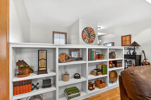 997 S Oak Ridge Road, Nixa, MO 65714