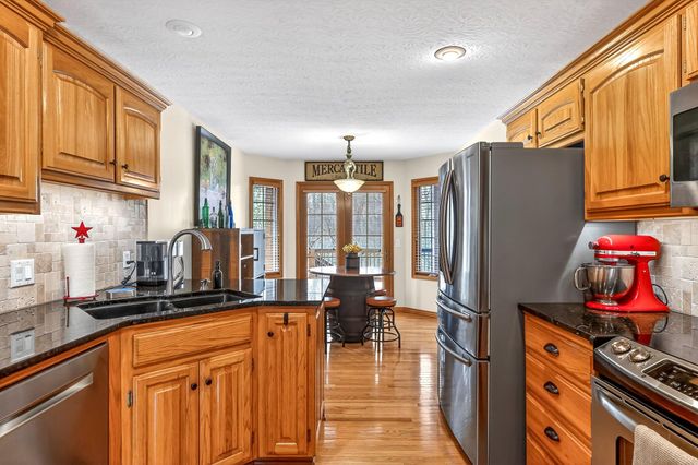 997 S Oak Ridge Road, Nixa, MO 65714