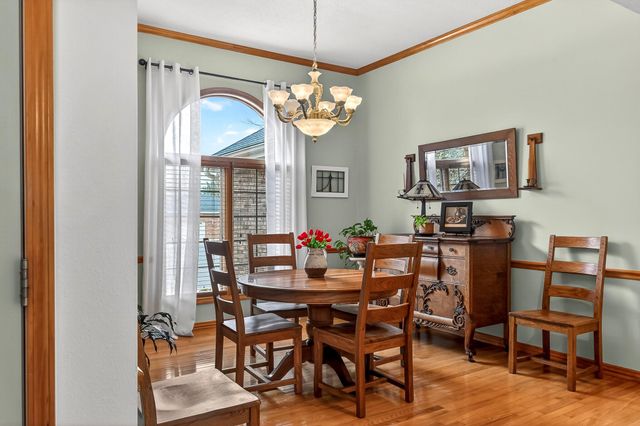 997 S Oak Ridge Road, Nixa, MO 65714