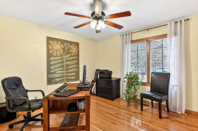 997 S Oak Ridge Road, Nixa, MO 65714