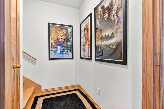 997 S Oak Ridge Road, Nixa, MO 65714