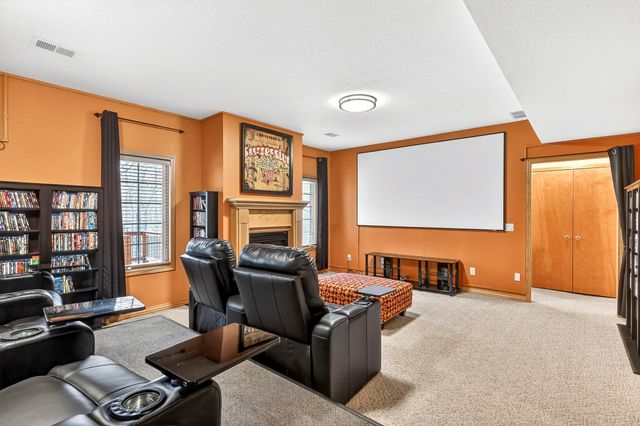 997 S Oak Ridge Road, Nixa, MO 65714