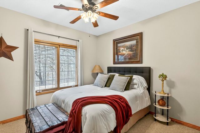 997 S Oak Ridge Road, Nixa, MO 65714