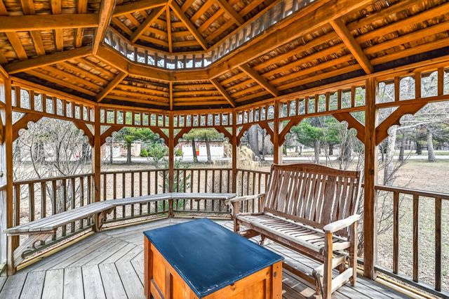 997 S Oak Ridge Road, Nixa, MO 65714