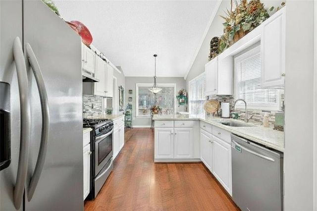904 Pointers Way, Lawrenceville, GA 30043