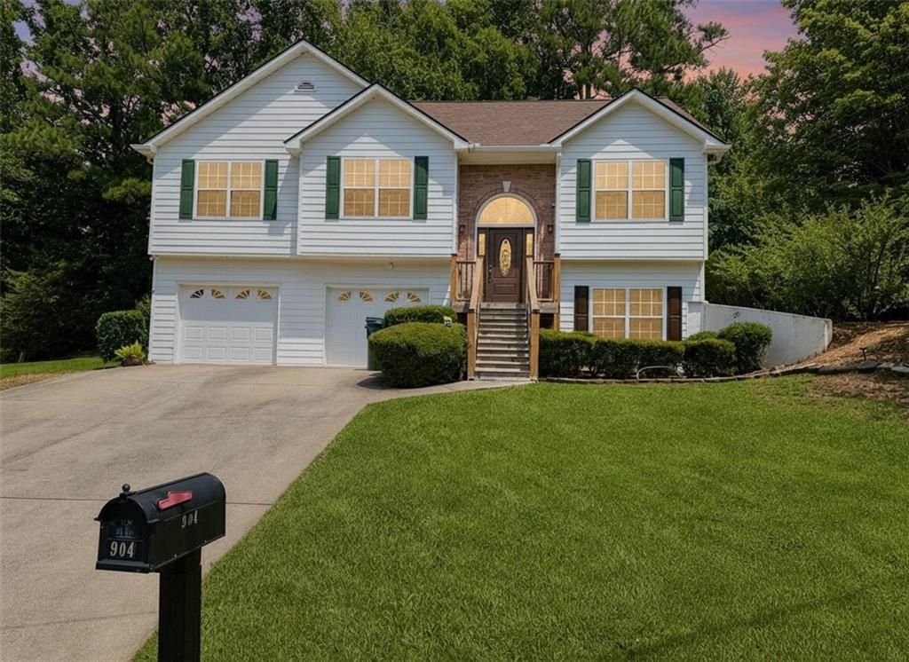 904 Pointers Way, Lawrenceville, GA 30043