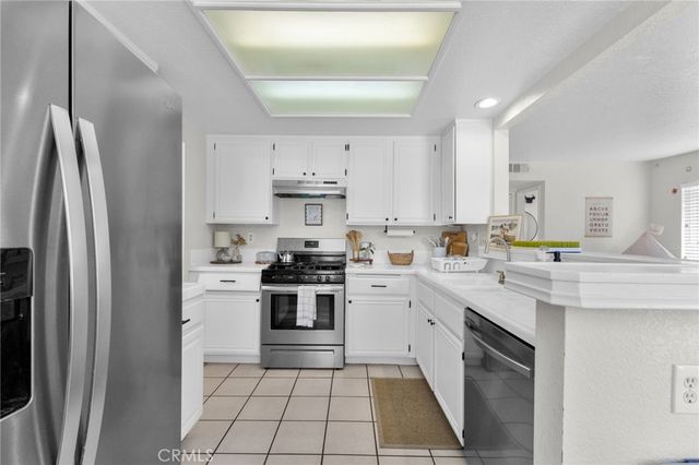 2266 N Forest, Rialto, CA 92377