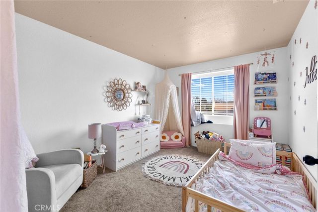 2266 N Forest, Rialto, CA 92377