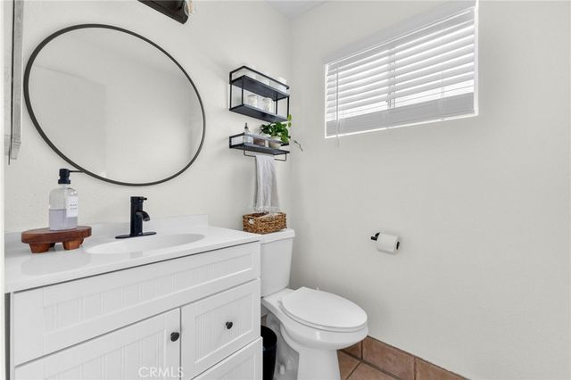 2266 N Forest, Rialto, CA 92377
