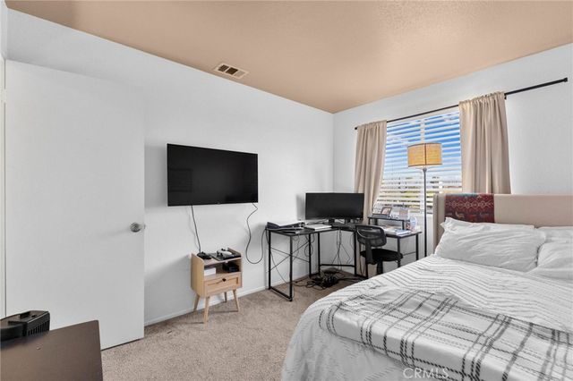 2266 N Forest, Rialto, CA 92377