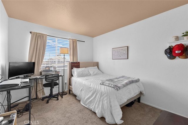 2266 N Forest, Rialto, CA 92377