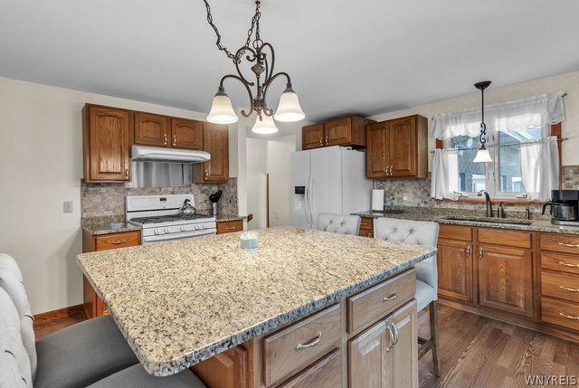 58 Dauer Drive, West Seneca, NY 14224