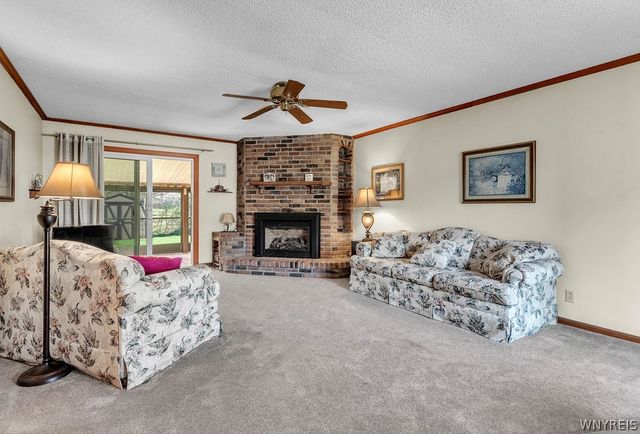 58 Dauer Drive, West Seneca, NY 14224