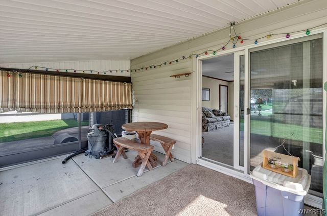 58 Dauer Drive, West Seneca, NY 14224