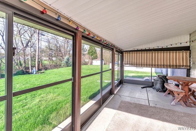 58 Dauer Drive, West Seneca, NY 14224