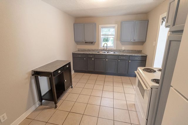 306 W WORLEY ST, Columbia, MO 65203