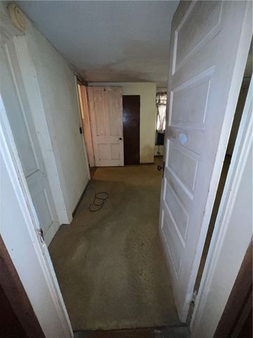 201 N Wiebusch Street, Riesel, TX 76682
