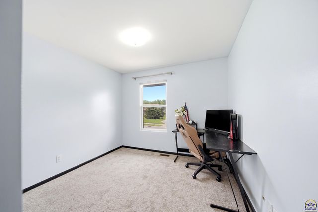240 E Park DR, Auburn, KS 66402
