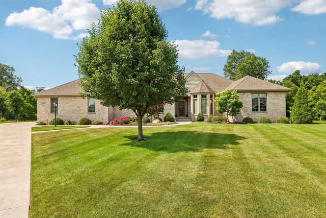 6735 Blue River WAY, Racine, WI 53402