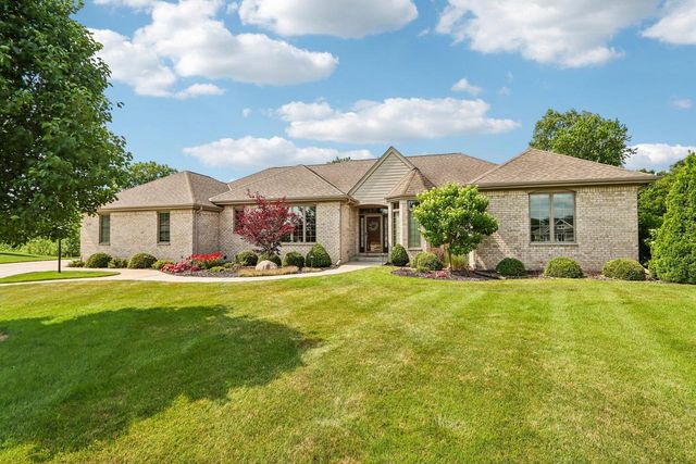 6735 Blue River WAY, Racine, WI 53402