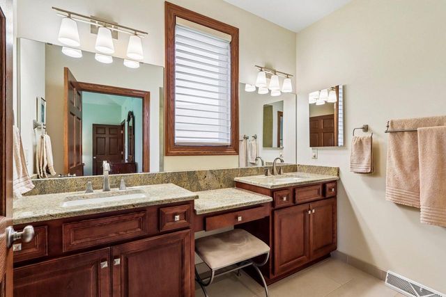 6735 Blue River WAY, Racine, WI 53402