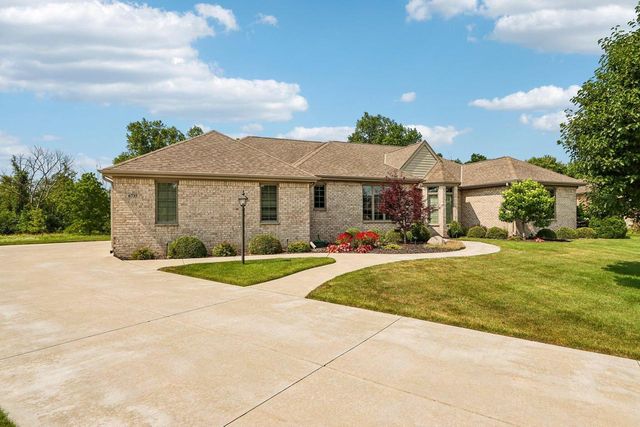 6735 Blue River WAY, Racine, WI 53402