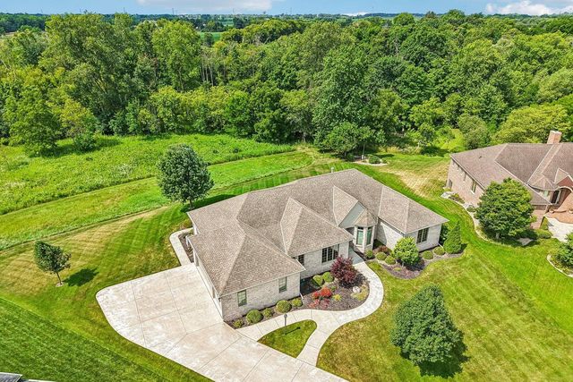 6735 Blue River WAY, Racine, WI 53402
