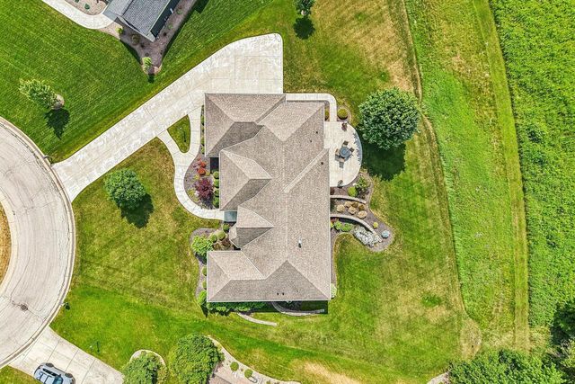 6735 Blue River WAY, Racine, WI 53402